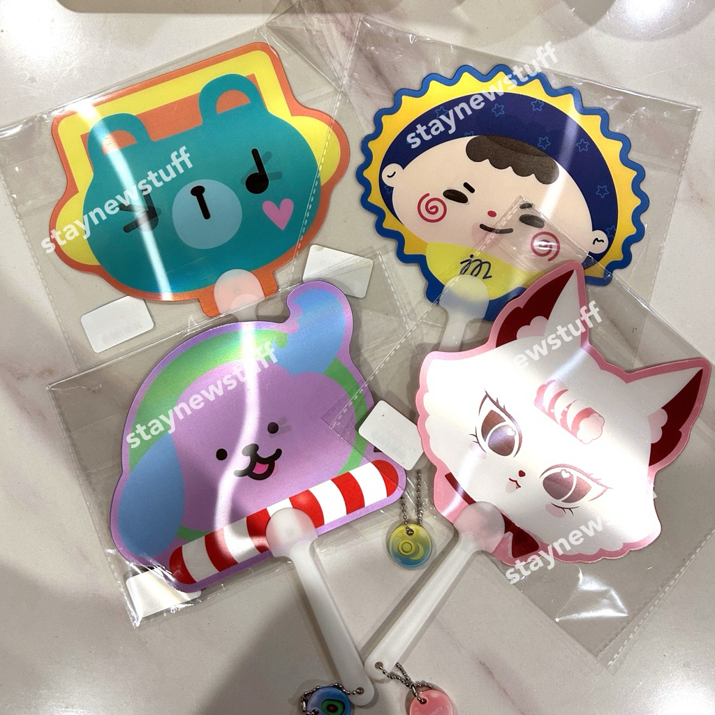 [พร้อมส่ง ] พัดสามมิติ 3D Fan GMM TV Lenticular Hand Fan