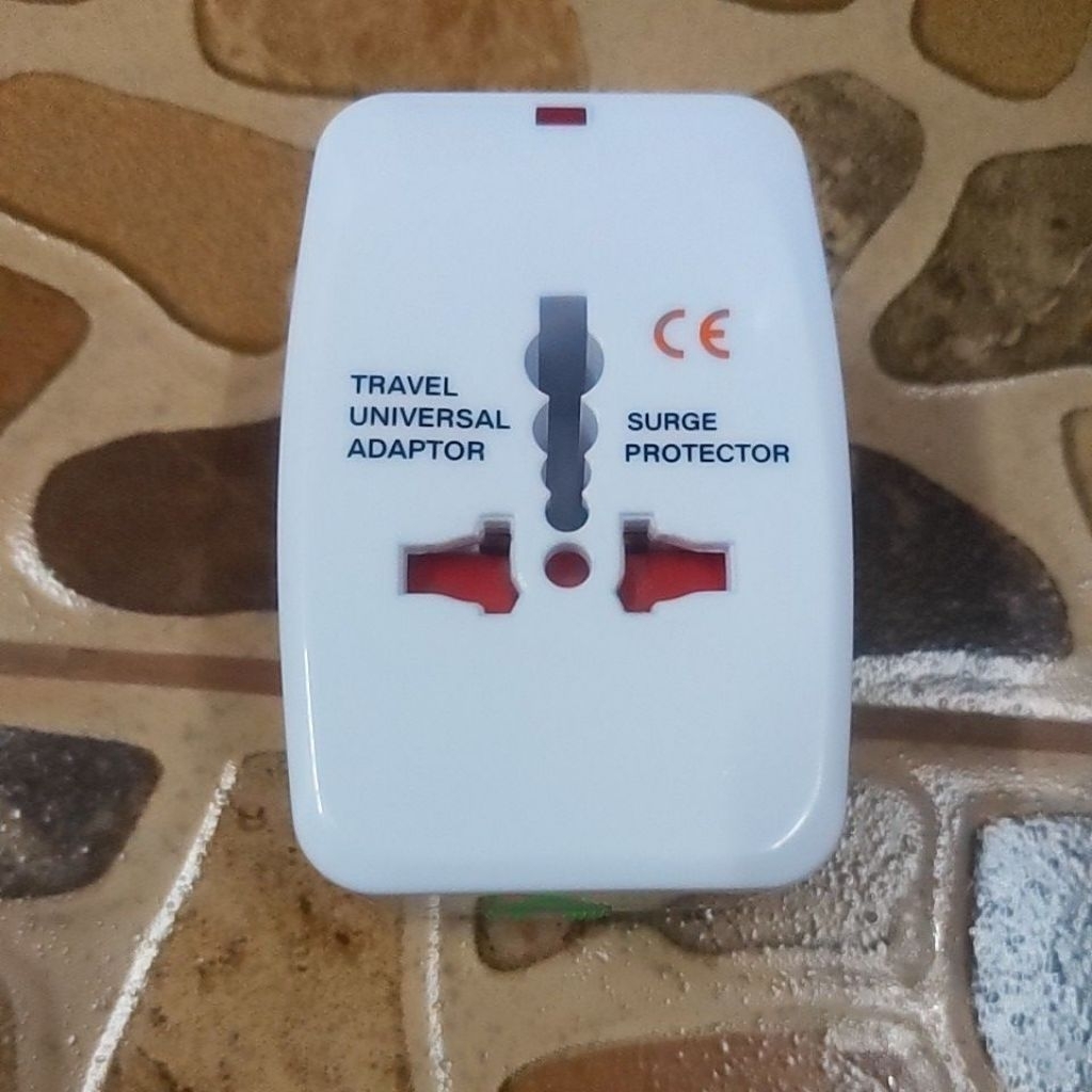 travel universal adapter