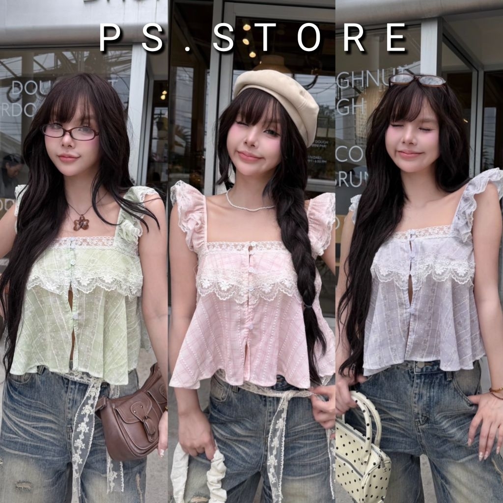 Violett : เสื้อสายเดี่ยวระบาย ดีเทลลูกไม้ช่วงอก งานกระดุมหน้าใช้งานจริง