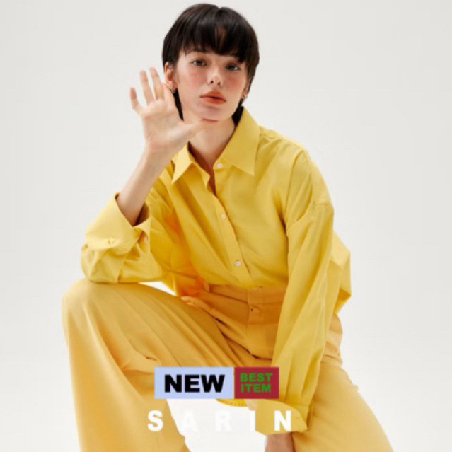 ป้ายห้อย Sarin - Herr Shirt สี sunfower🌻size 1110