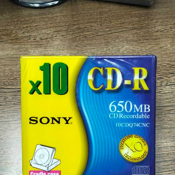 แผ่น Sony CD-R ชนิดบันทึกได้ความจุ 650MB (74 นาที) บรรจุ 10 แผ่น