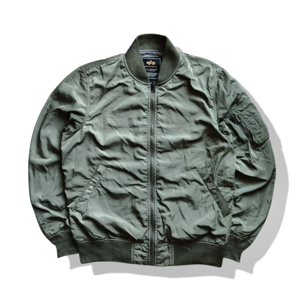 Alpha Industries MA-1 Bomber Jacket(XL) มือสอง รอบอก 47”