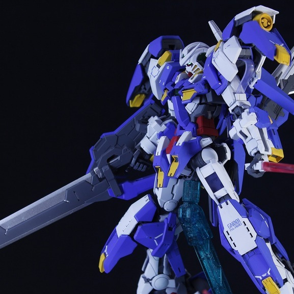 Bandai MG 1/100 Gundam Avalanche Exia