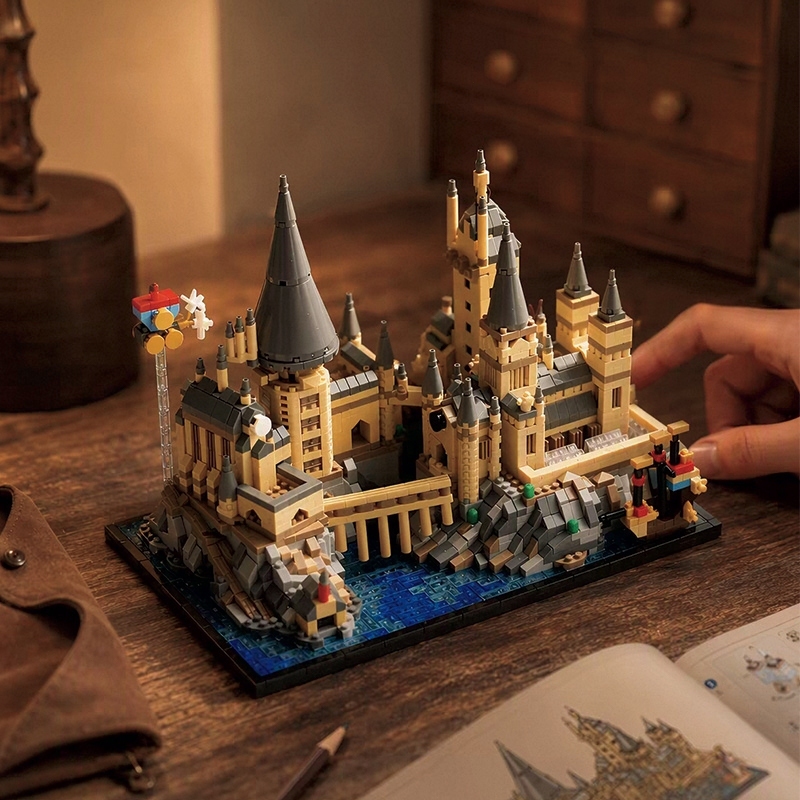 ส่งจากไทย ตัวต่อ ปราสาทฮอกวอตส์ Hogwart Castle 2743ชิ้น ปราสาทแฮร์รี่พอตเตอร์ ของเล่นและของสะสม