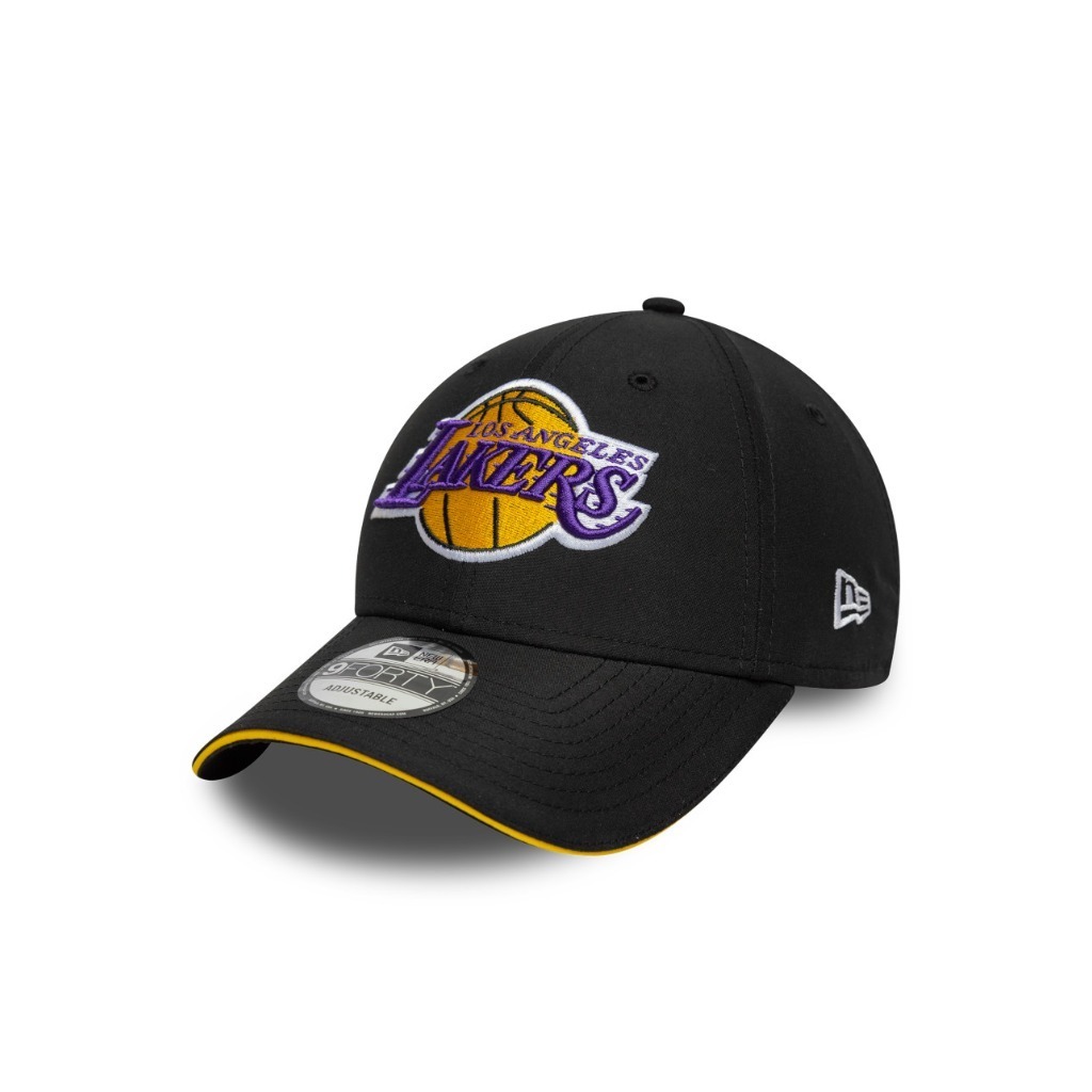 New Era قبعة 9Forty ‏Los Angeles Lakers مايكروفايبر خفيفة جداً — أسود