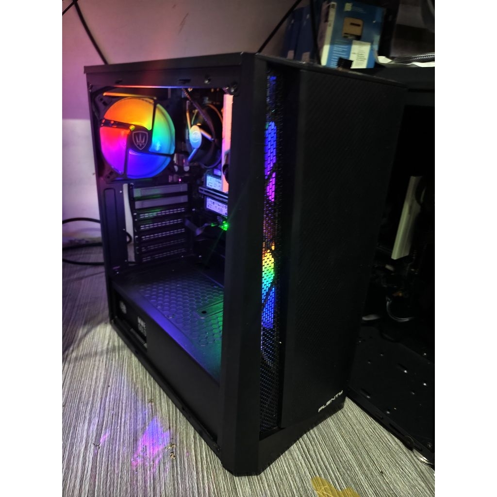 คอมพิวเตอร์ สเปค i5 14600K+Ram32+vga rx6600xt