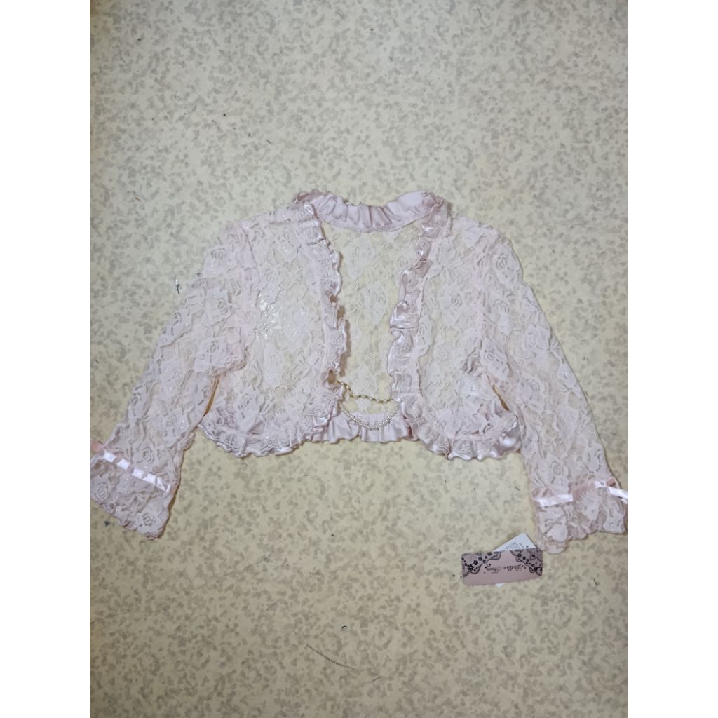 DELLISE NOIR เสื้อคลุมลูกไม้