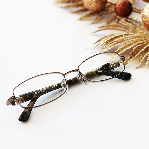 แว่นตา VOGUE VO3777B548