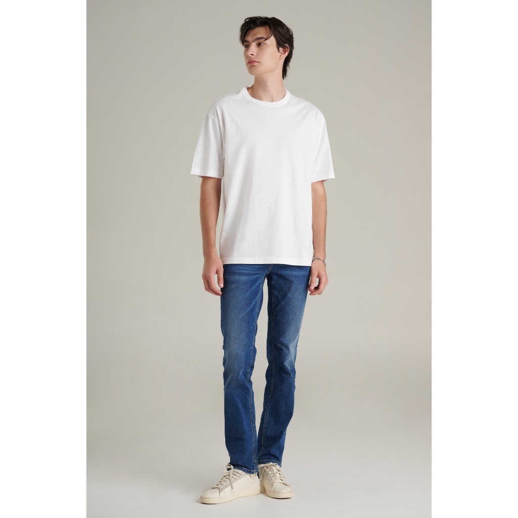 Mc JEANS เสื้อยืดแขนสั้นผู้ชาย ทรงโอเวอร์ไซส์ คอกลม MTTZA14 เนื้อผ้านุ่มลื่น ซึมซับเหงื่อ ระบายอากาศได้ดีไม่ยับง่าย