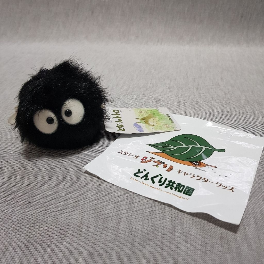 Studio Ghibli Plush : Makkuro Kurosuke ภูตฝุ่นจาก My Neighbor Totoro