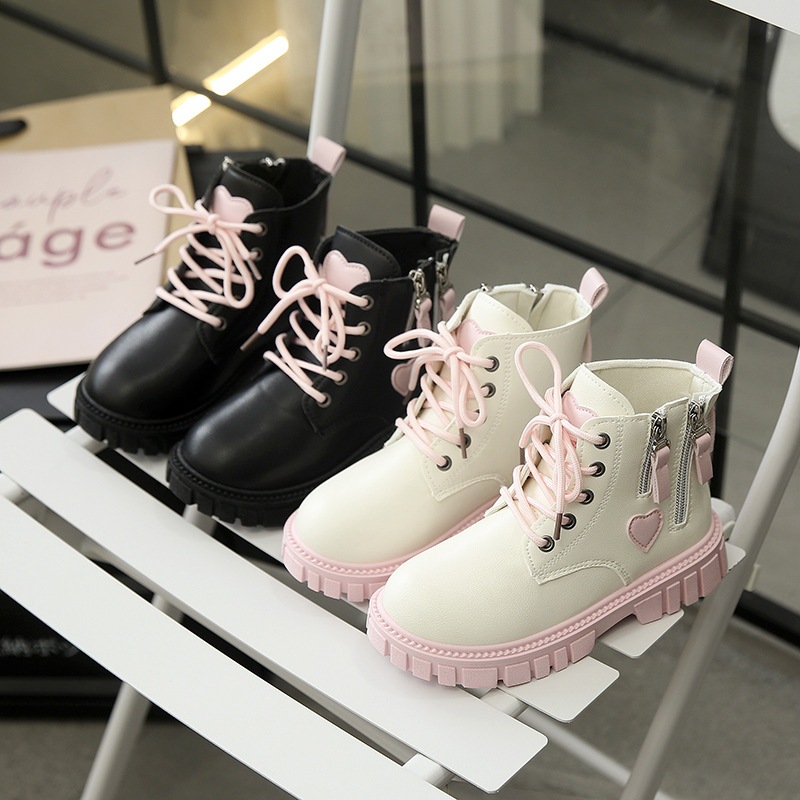 รองเท้าบูทหนังซิปด้านข้างสำหรับเด็ก รองเท้าบูทมาร์ตินแสนหวานสำหรับเด็กผู้หญิงใหม่