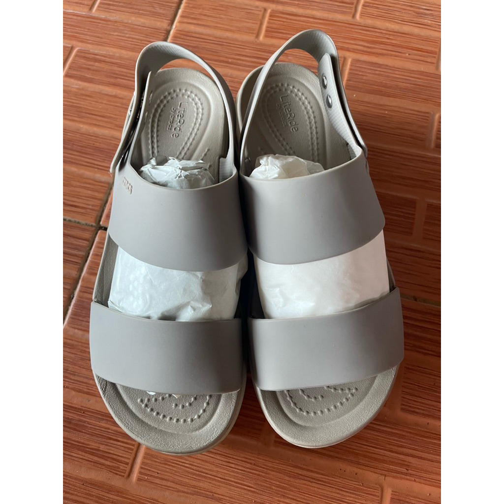รองเท้ามือสองของแท้crocs