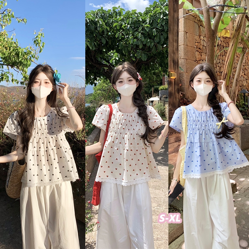 🌵Grace_chili🌵 เสื้อเชิ้ตคอกลมผู้หญิง ลายจุดหัวใจ เสื้อผ้าสไตล์เกาหลี เสื้อครอปจีบหวานๆ W646