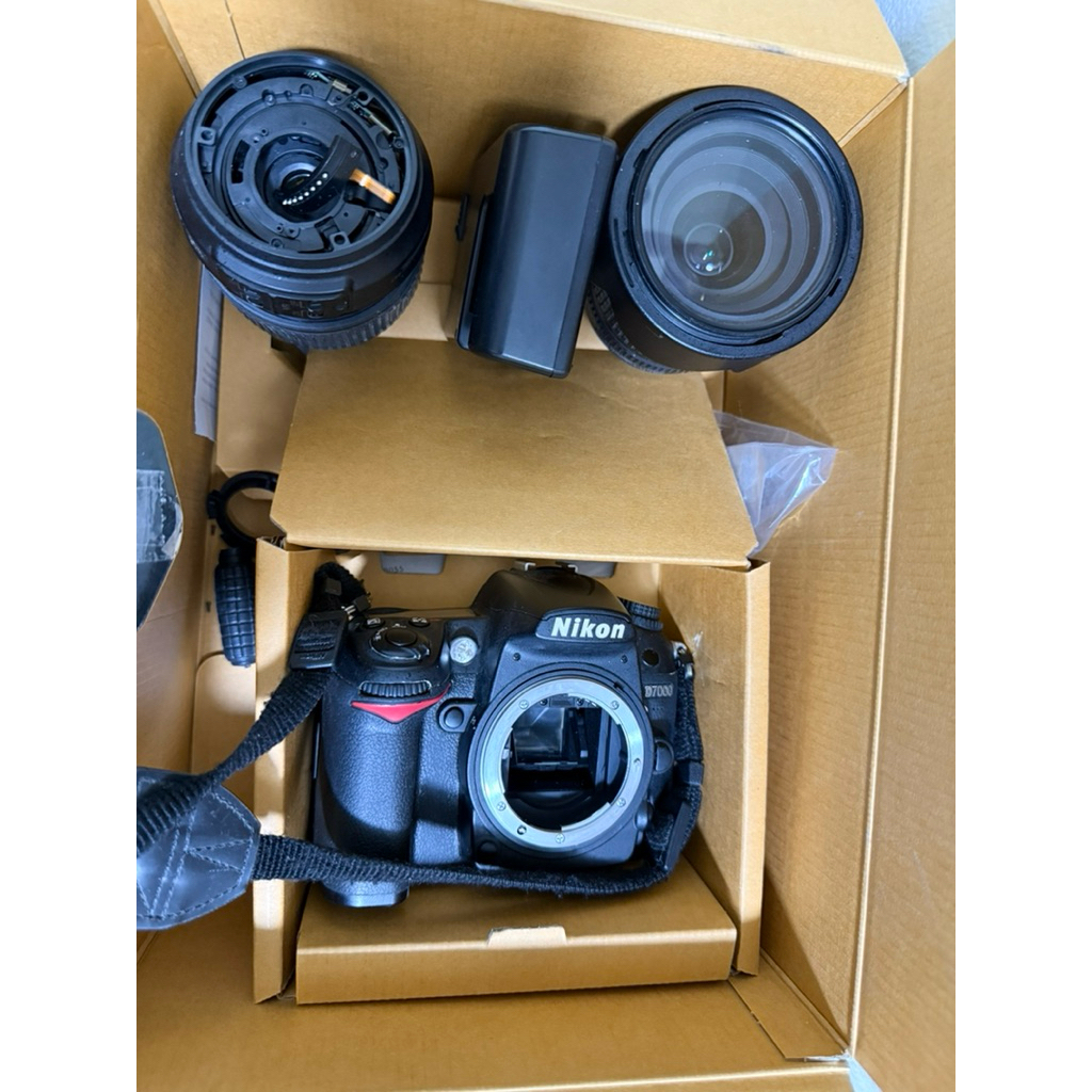 🔥 ขายถูก 🔥กล้อง Nikon D7000 มือสอง(เเค่บอดี้กล้อง) แถมเลนส์2 ชำรุดหนึ่งใช้ได้หนึ่ง 18-135