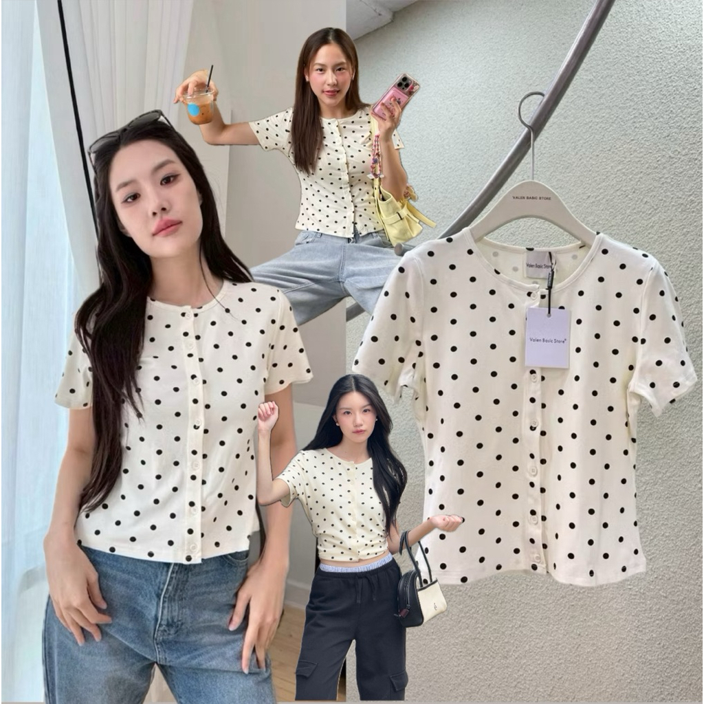 Polkadot CROP TOP  เสื้อยืดทรงครอบแขนสั้น polkadotสุดฮิตน่ารักมากๆค่าา ดีเทลกระดุมหน้า งานดีมาก