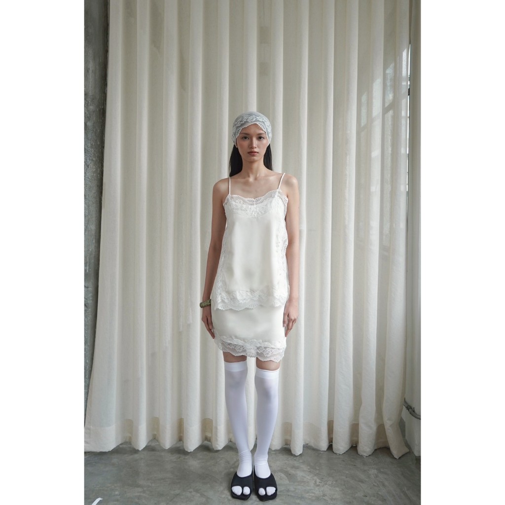 Weekend begins - Blanc Lace