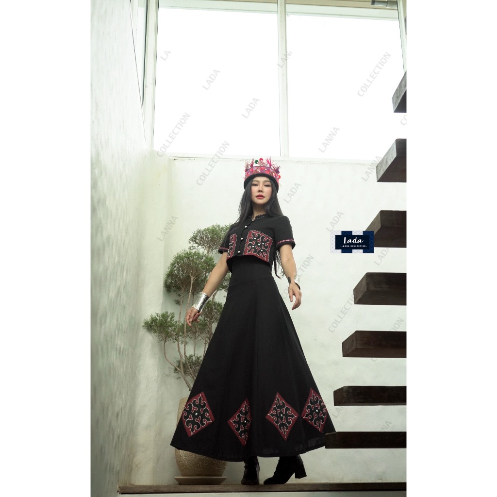 เซ็ทเสื้อคอจีนและกระโปรงทรง8ชิ้นผ้าโพลี่เอสเตอร์พิมพ์ลายดอกเมี่ยนมี2สี - รูปที่ 5