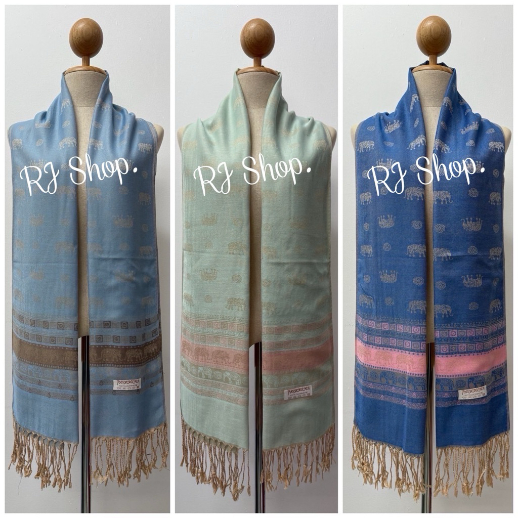 ผ้าพันคอ ผ้าคลุมไหล่ ลายช้างเล็ก ผ้าบางเบา เนื้อนุ่ม ชื้อเป็นของขวัญ ของฝาก (แพ็คกระดาษคาดช้างสวยงามทุกผืน)