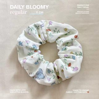 rococo studio | Daily Bloomy Scrunchie ยางรัดผม ลายดอกไม้ floral ꔛ⋆⁺
