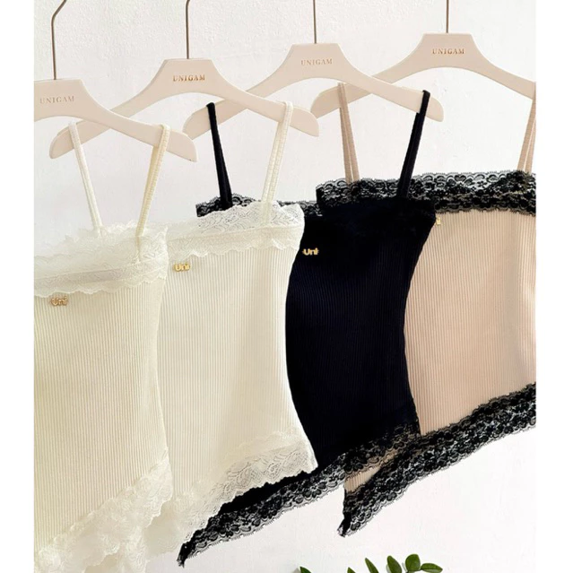 [พร้อมส่ง] FLORA TOP 🕊️ เสื้อแต่งลูกไม้ Unigam