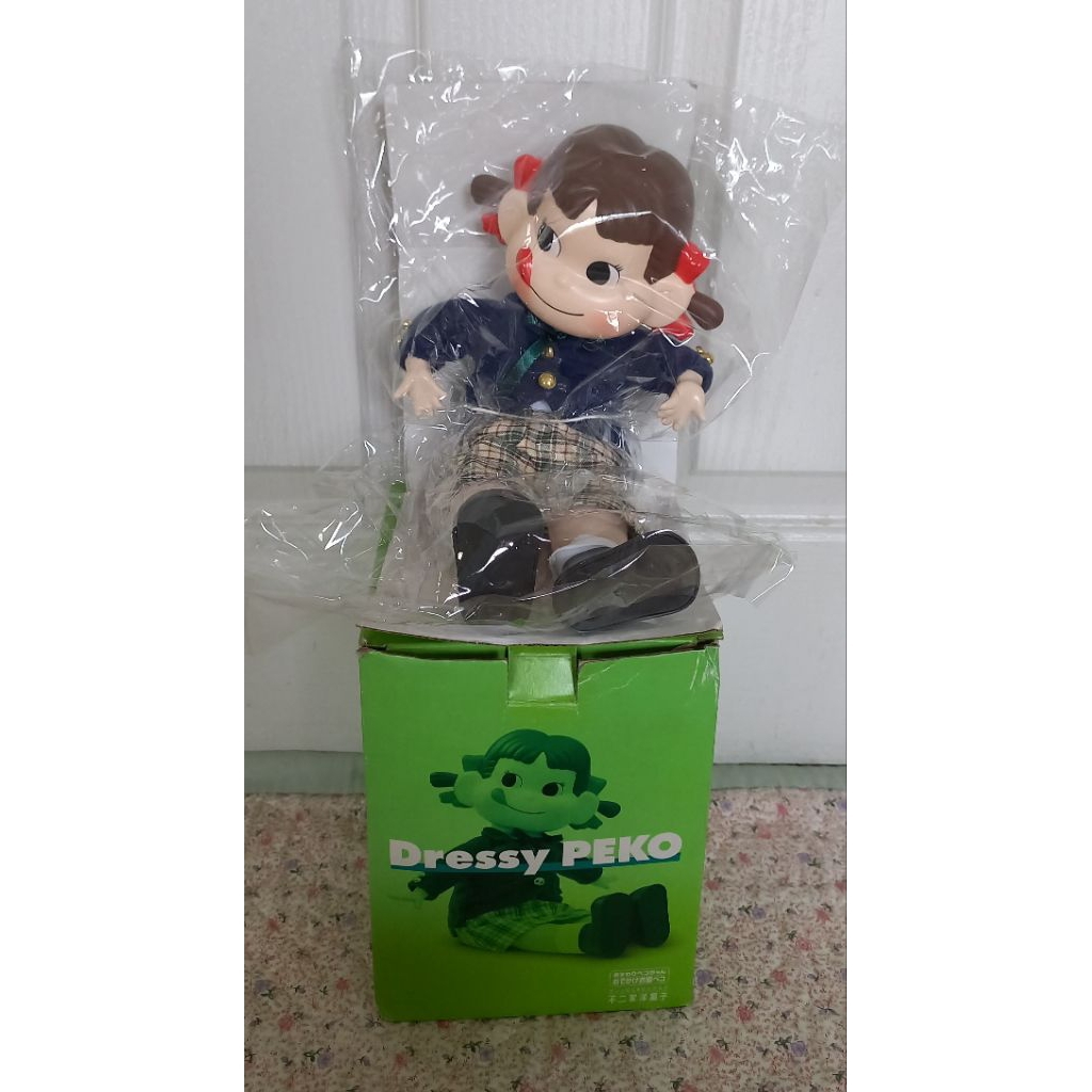ตุ๊กตา Dressy Peko ใหม่ แท้ ส่งตรงจากญี่ปุ่น