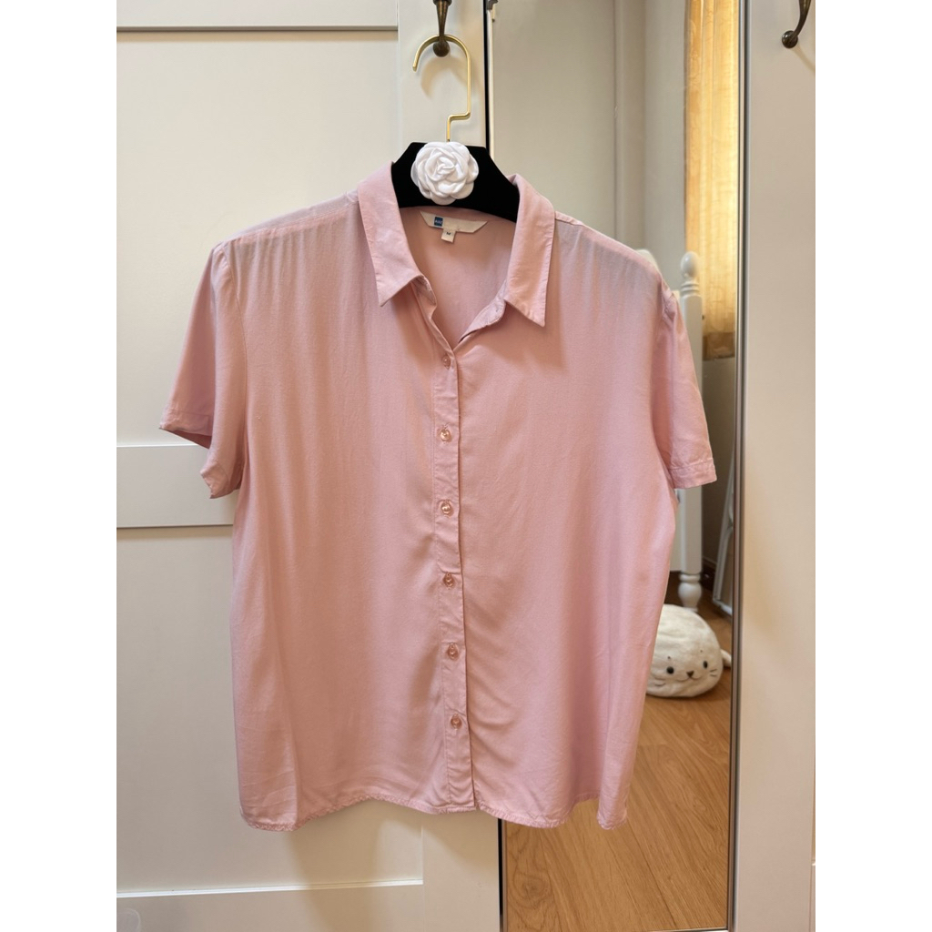 ส่งต่อ เสื้อเชิ้ต AIIZ สีชมพู