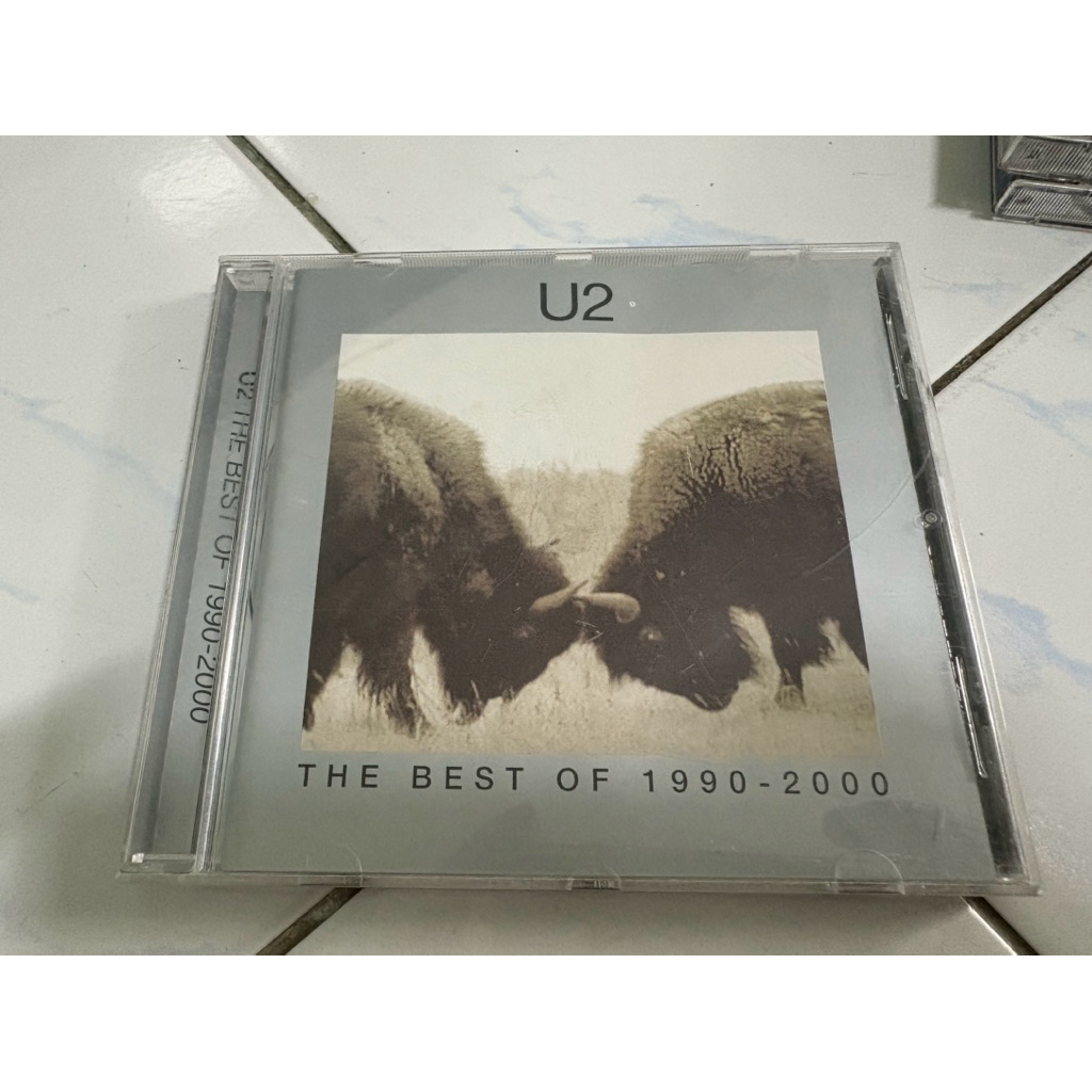 CD : U2 - THE BEST OF 1990-2000.