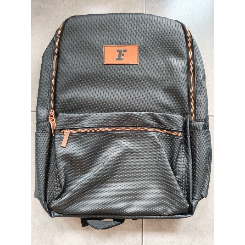 416. กระเป๋าเป้ Fitness First Club Icon