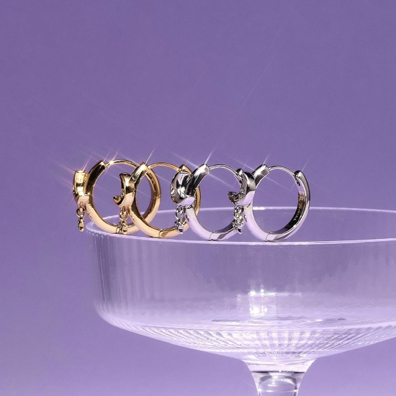 YVIS Sleepy Hoop Brass Earring - Bedtime Story