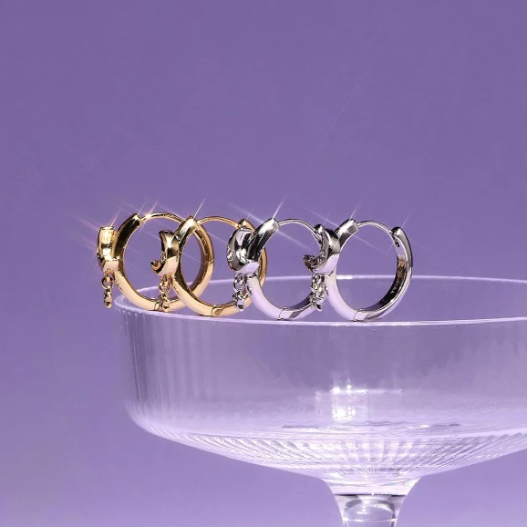 YVIS Sleepy Hoop Brass Earring - Bedtime Story