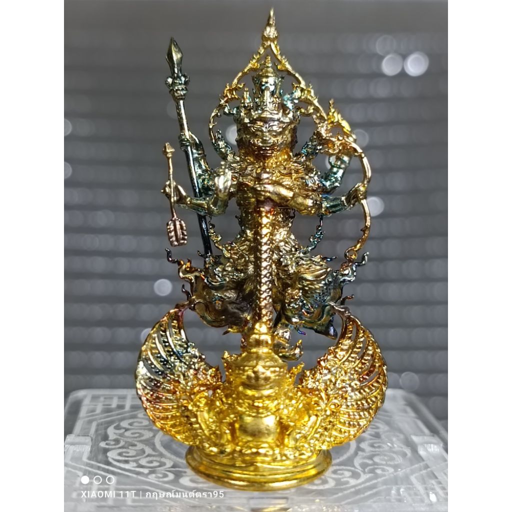 ท้าวจตุโลกบาลทั้ง 4 ประทับพระราหู (พุทธศิลป์ปี 63) สูง 2 นิ้ว  พระครูสมุห์พินิต ปัญญาสาโร วัดเขาสุนะโม เพชรบูรณ์