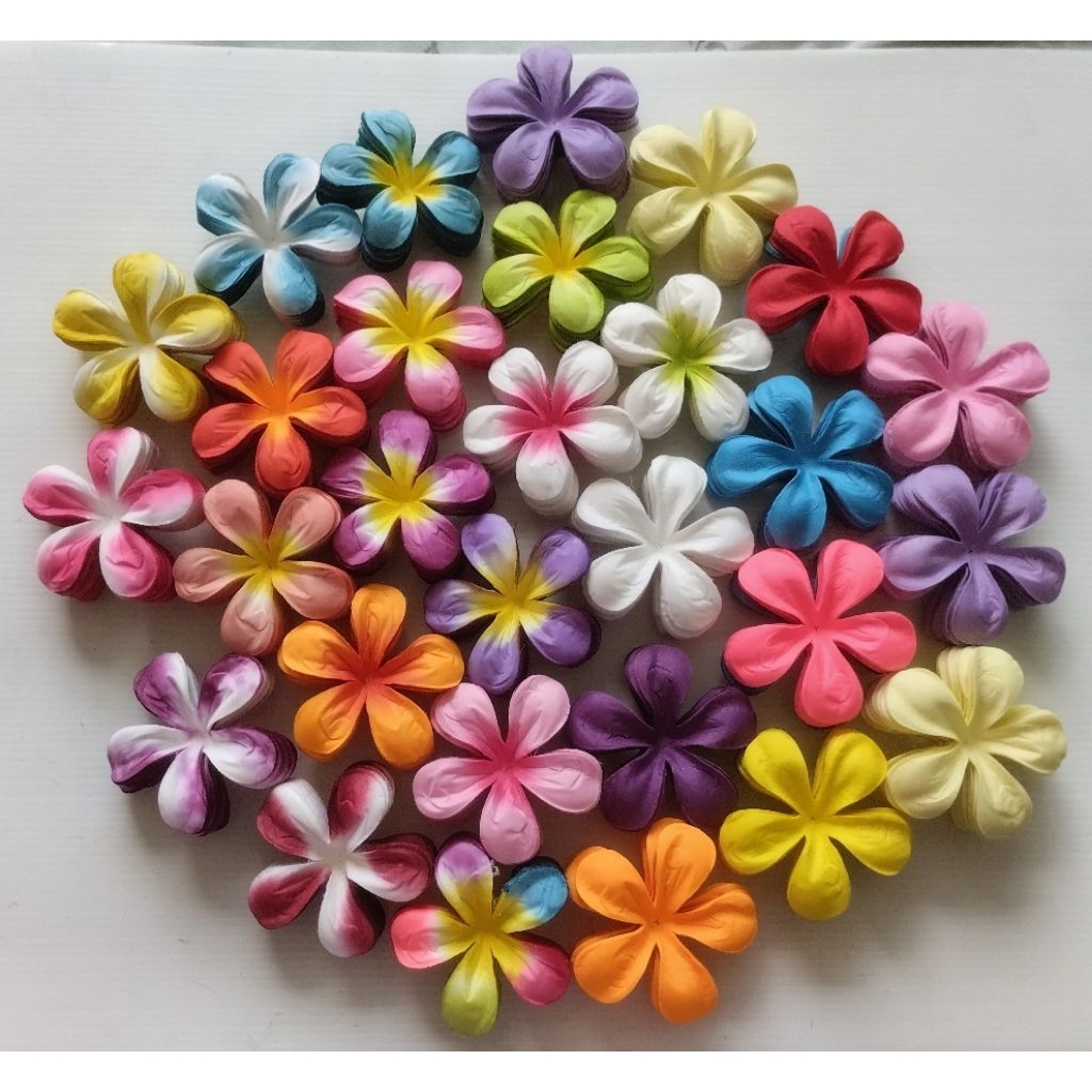 กลีบลีลาวดีผ้า ผ้าใหม่ สีสวย กลีบสวย แบบ ผ้าพื้น และ ผ้าย้อมทูโทน  ราคาประหยัด