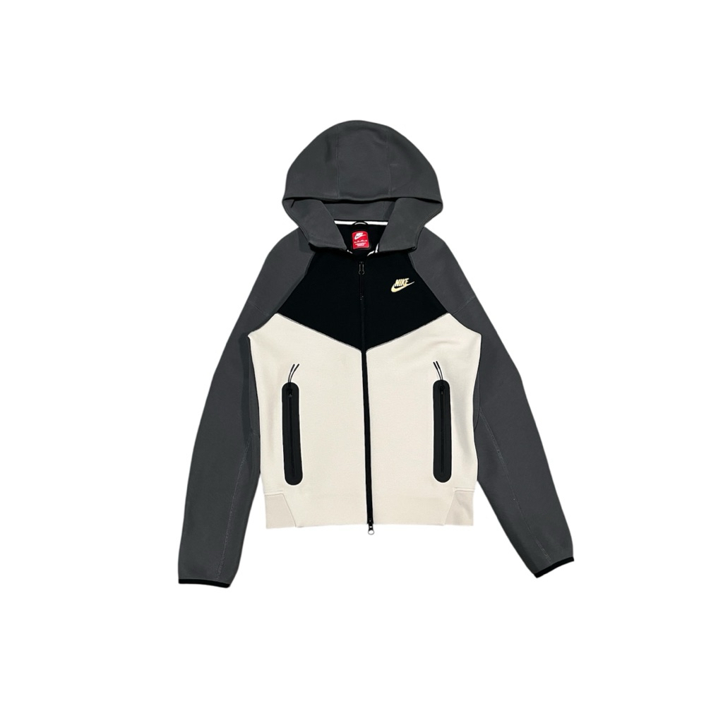 NIKE TECH FLEECE NEW SEASON มือ 2 ของแท้✅