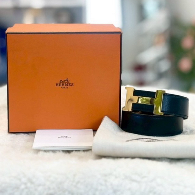 Hermes leather belt.