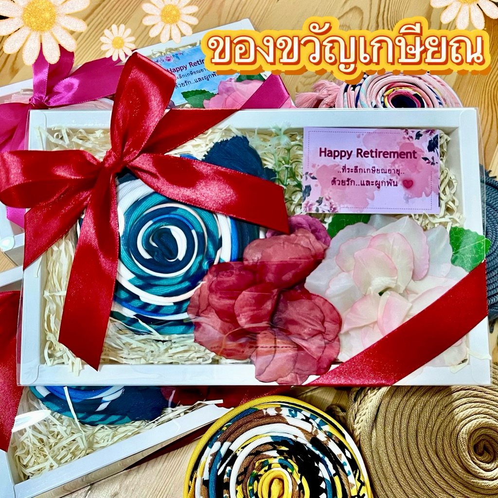 ชุดของขวัญ ผ้าพันคอผ้าคลุมไหล่พิมพ์ลายสวยคุณภาพดี มีโทนสีเข้มสำหรับคุณผู้ชายนะคะ