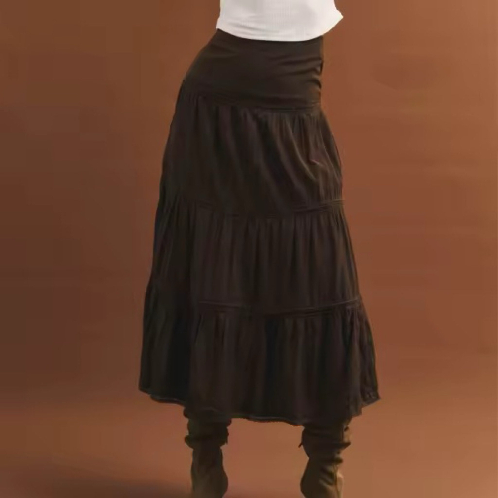 WEEKEND WARDROBE – Daisy Maxi Skirt กระโปรงยาวลายลูกไม้