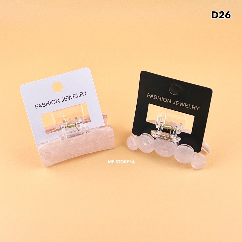 (พร้อมส่ง) แป้นกิ๊บพลาสติก แป้นติดกิ๊บหนีบ 50 แผ่น