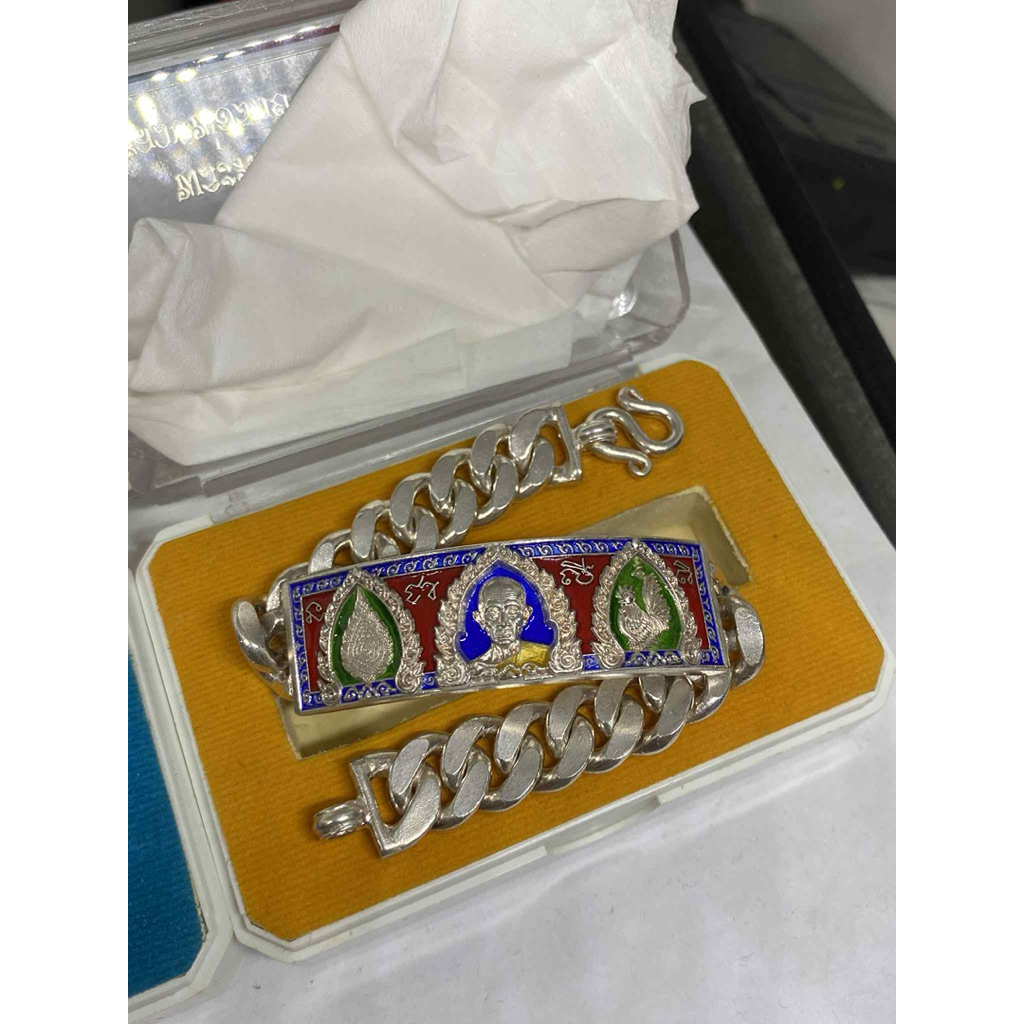 เลสหลวงพ่อรวยเลื่อนสมณศักดิ์ปี59ขนาด4บาท(ประกันแท้)