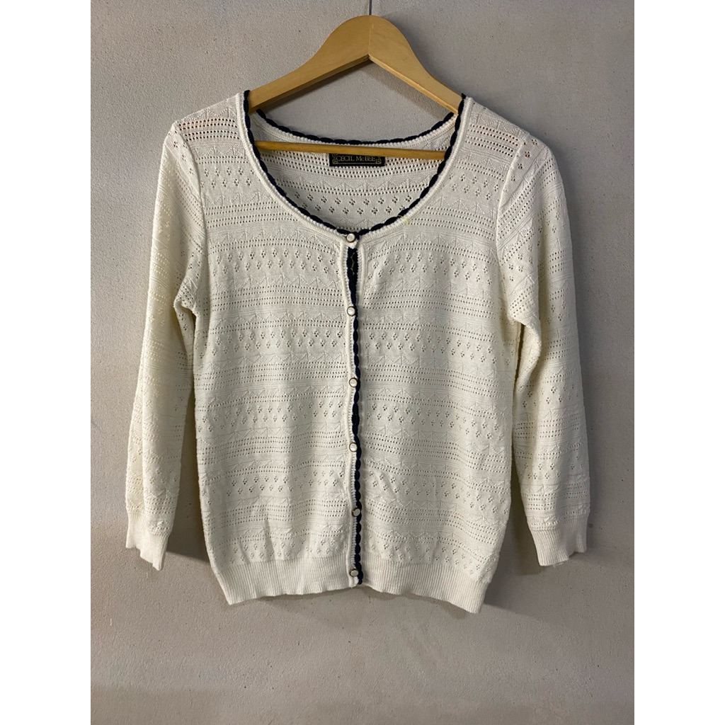 คลุม CECIL MC BEE สีครีม