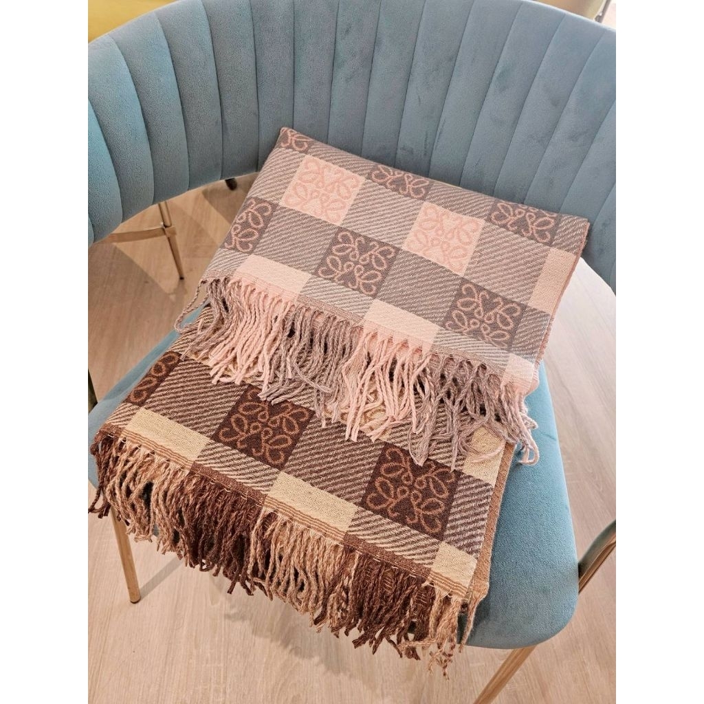 ผ้าคลุมไหล่ ผ้าพันคอ หวานลมุน
งานผ้าถัก เส้นใยโพลีเอสเตอร์ - รูปที่ 4