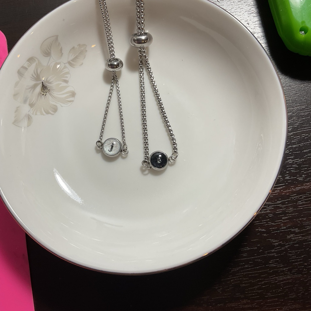 กำไลสแตนเลส ใส่อาบน้ำได้ จี้รูปวงกลมสามารถใส่ตัวอักษรได้🌷✨ - รูปที่ 3