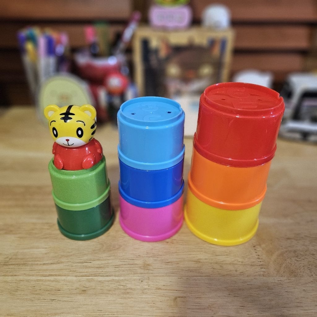 Stacking Cups しまじろうコロコロカップ ชุดถ้วยเรียงซ้อน​ ของแท้จาก​ญี่ปุ่น​