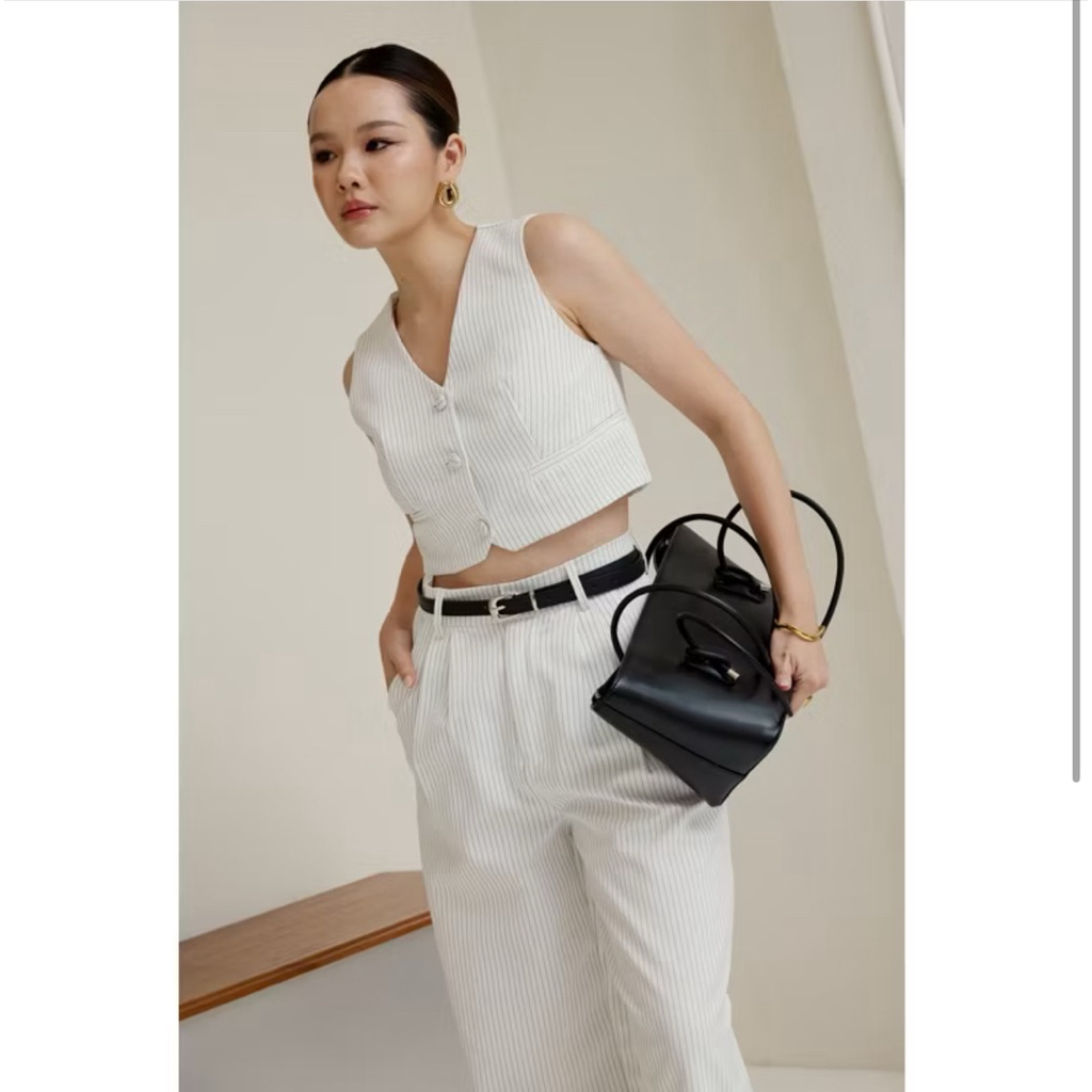 *ส่งต่อ* Swanashop Cayla vest set เสื้อ+กางเกงขายาว สีขาว sizeM