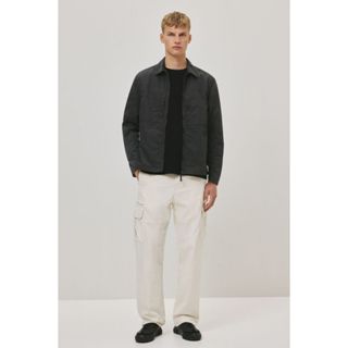 H&M(เอชแอนด์เอ็ม) กางเกงคาร์โก้ผ้าทวิลทรงปกติ Men Regular Fi…