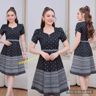 เดรสผ้าทอลายเนื้อไหม สีดำ คอหัวใจ แขนกลีบบัว เชิงทรงกระโปรงบาน งานสวยอัดกาว