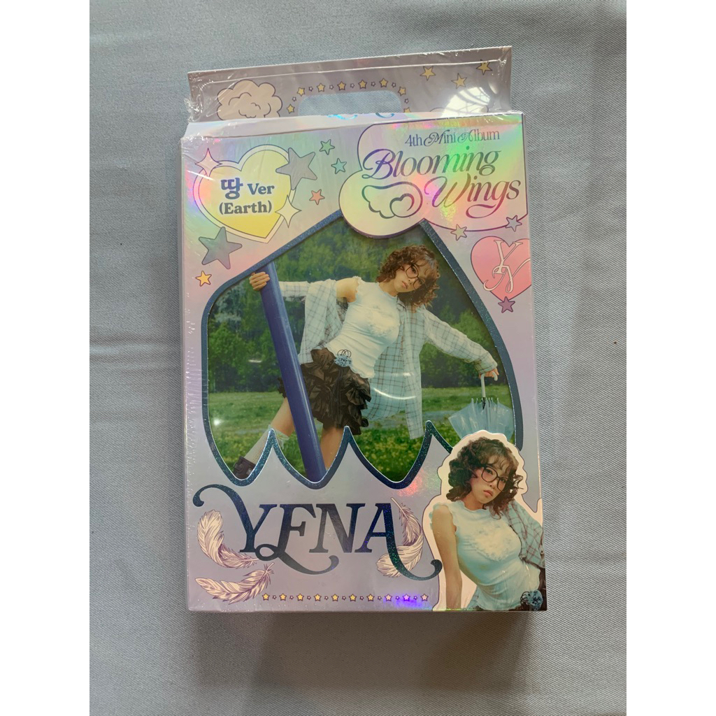 (ตำหนิ มือ1 ในซีล)YENA ALBUM Blooming Wings