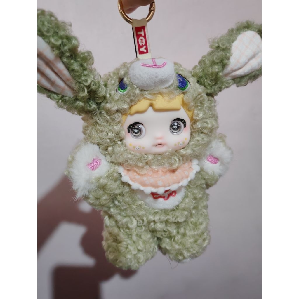 nommi​v5  สีเขียวขนปุย​