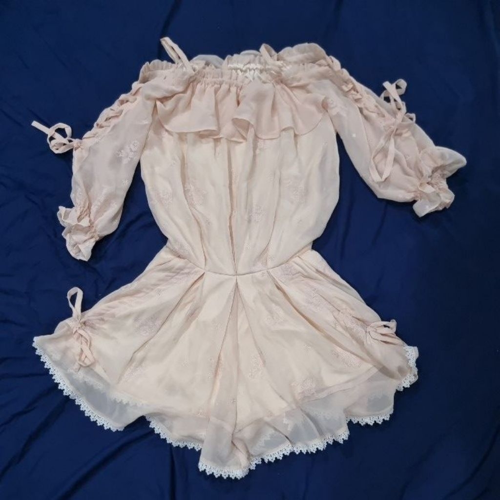 LIZ LIZA จั๊มกางเกงขาสั้นงานป้ายงานสวยมาก