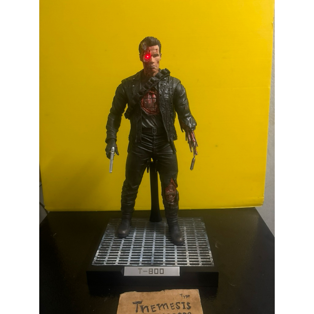 Neca Terminator 2 T-800 Final Battle T2 12" Action Figure