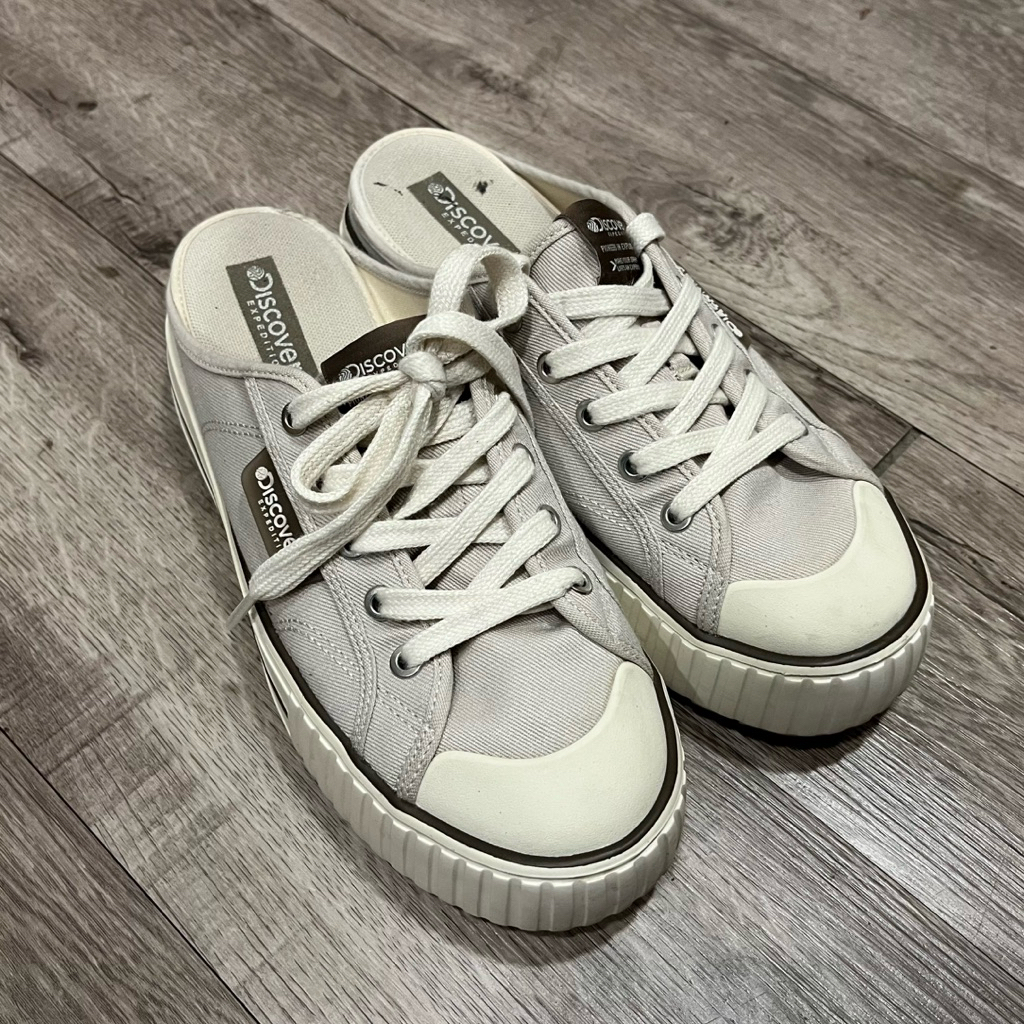 รองเท้า discovery เปิดส้น สีเทา